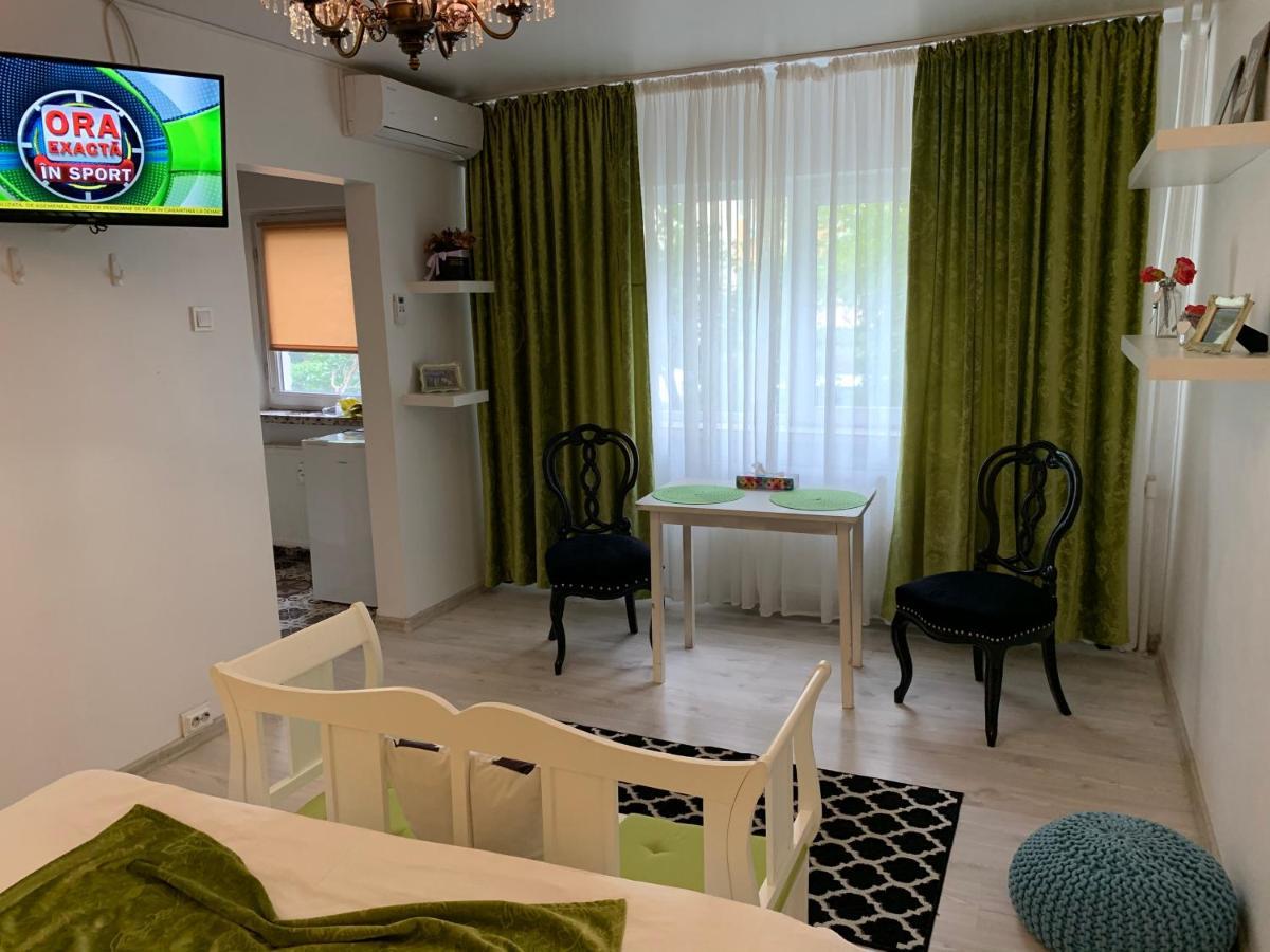 Cozy Apartment In A Quiet Area كرايوفا المظهر الخارجي الصورة