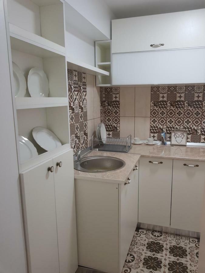 Cozy Apartment In A Quiet Area كرايوفا المظهر الخارجي الصورة